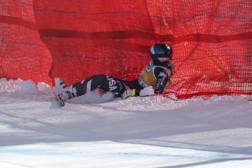 Lindsey Vonn gets up intact after fall toward end of downhill training run in Cortina Lindsey Vonn gets up intact after fall toward end of downhill training run in Cortina
