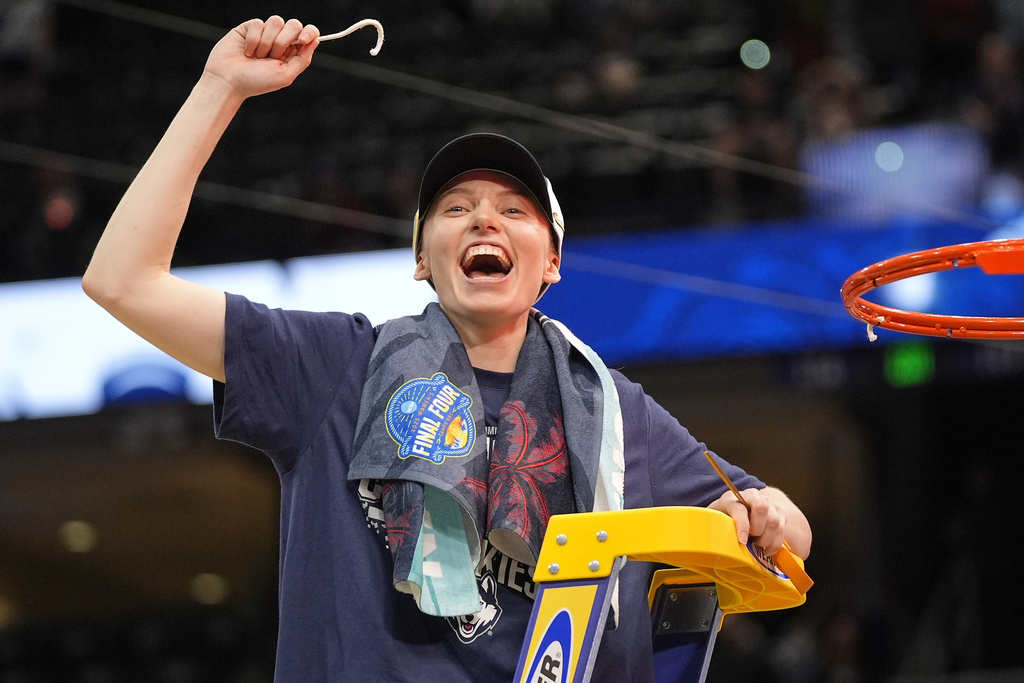 WNBA salaries still an issue with Paige Bueckers set to earn about what Caitlin Clark did WNBA salaries still an issue with Paige Bueckers set to earn about what Caitlin Clark did