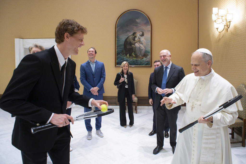 Pope meets Sinner: World No. 1 gives tennis fan Pope Leo XIV racket on Italian Open off-day Pope meets Sinner: World No. 1 gives tennis fan Pope Leo XIV racket on Italian Open off-day