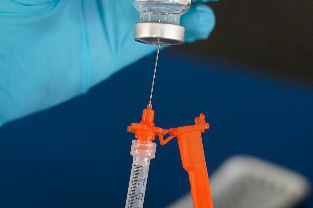 FDA vaccine official restricted COVID vaccine approvals against the advice of agency staff FDA vaccine official restricted COVID vaccine approvals against the advice of agency staff