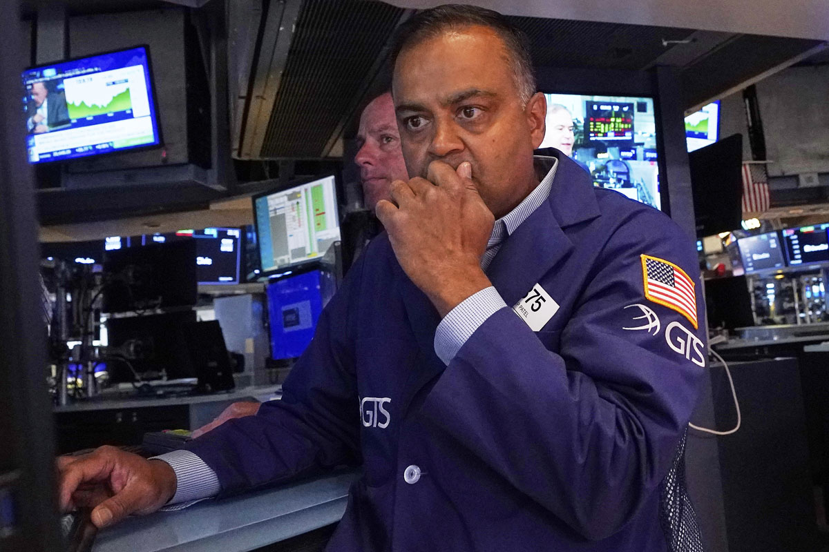 Wall Street points lower after Trump’s weekend tariff announcement; bank earnings this week