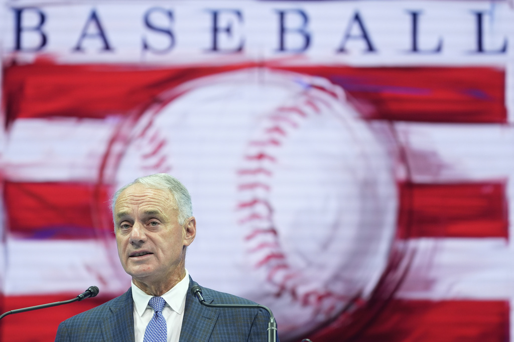 How MLB’s upcoming deals will change how you watch out-of-market, Sunday night and Wild Card games How MLB’s upcoming deals will change how you watch out-of-market, Sunday night and Wild Card games