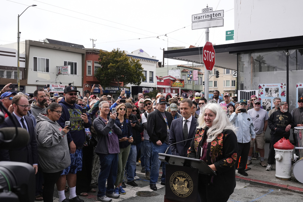 Grateful Dead guitarist Jerry Garcia has childhood street named for him in San Francisco Grateful Dead guitarist Jerry Garcia has childhood street named for him in San Francisco