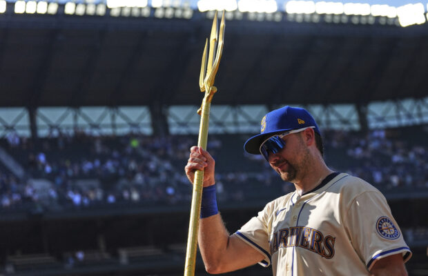 Cal Raleigh hits 50th homer, joining Mickey Mantle as switch-hitters to reach mark Cal Raleigh hits 50th homer, joining Mickey Mantle as switch-hitters to reach mark
