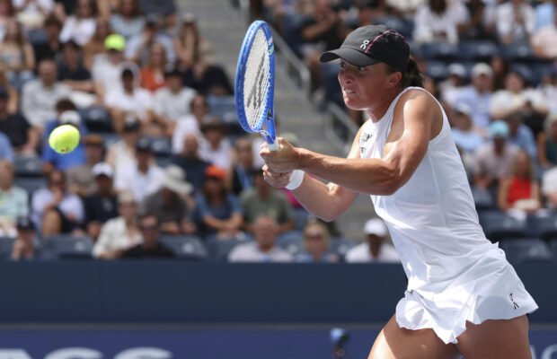 Naomi Osaka and Iga Swiatek roll into the quarterfinals at the US Open Naomi Osaka and Iga Swiatek roll into the quarterfinals at the US Open