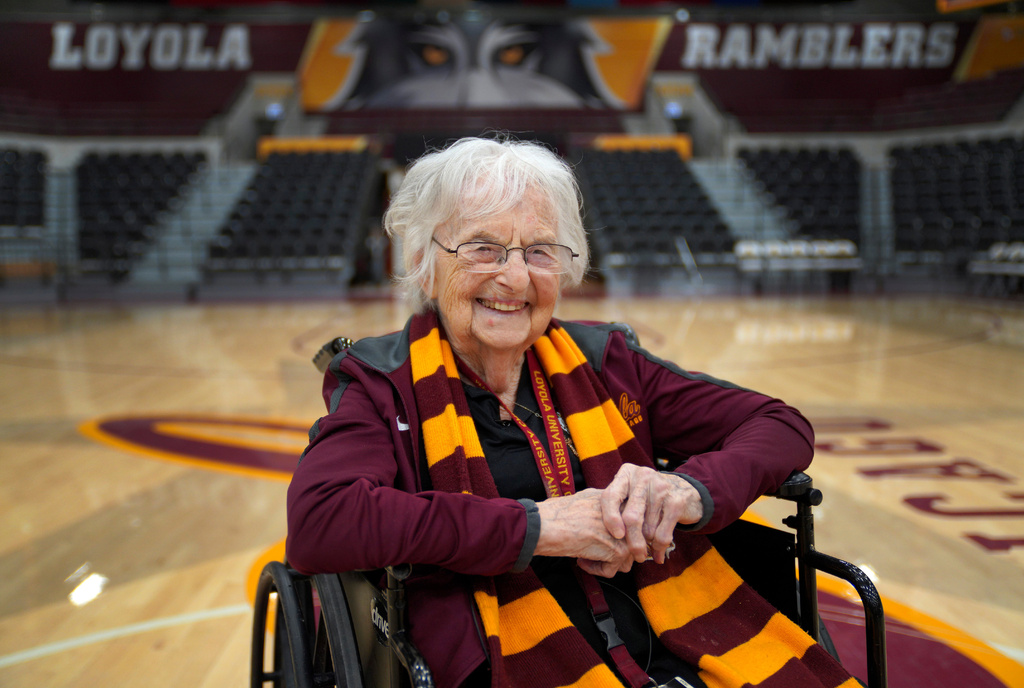 Sister Jean Dolores Schmidt, Loyola Chicago’s beloved chaplain, dies at 106 Sister Jean Dolores Schmidt, Loyola Chicago’s beloved chaplain, dies at 106
