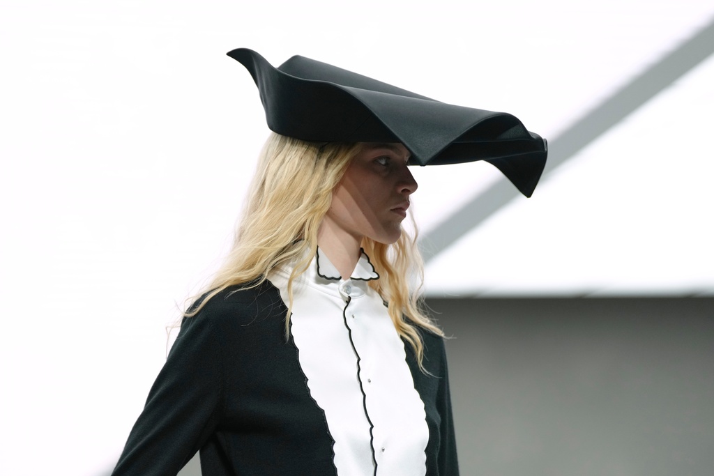 Anderson’s Dior womenswear debut is a montage of ideas, but not a ‘New Look’