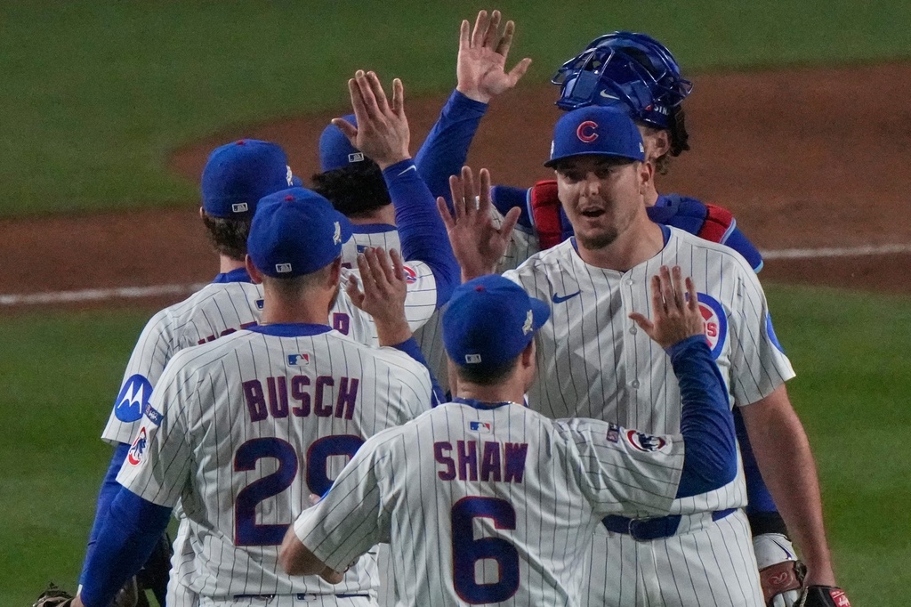 Cubs use 4-run 1st inning to top the Brewers 4-3 and avoid NL Division Series sweep Cubs use 4-run 1st inning to top the Brewers 4-3 and avoid NL Division Series sweep