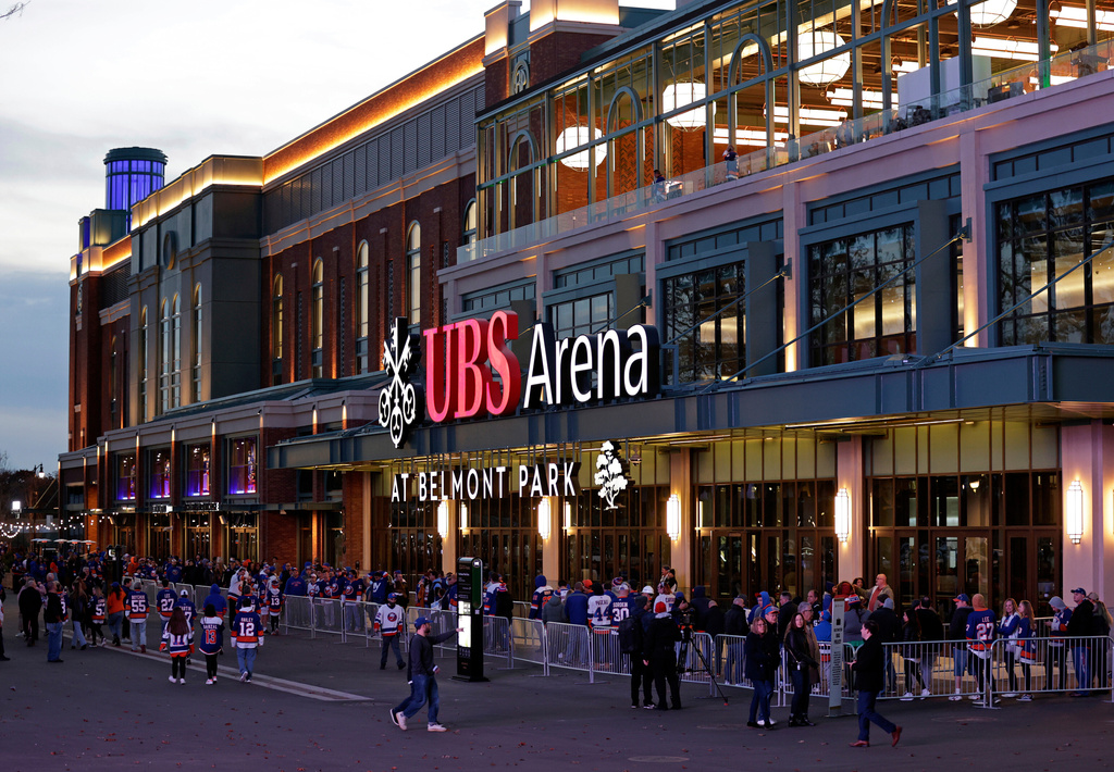 NHL cancels Olympic sendoff event. Islanders are set to host All-Star Weekend in ’27, AP source says