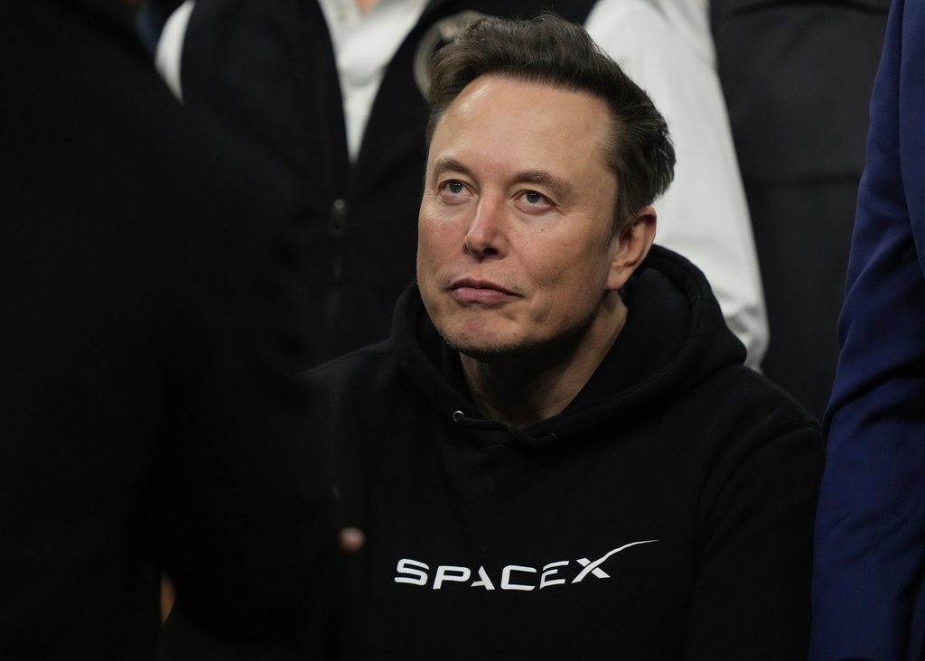 Musk the trillionaire? Debate over his Tesla pay package rages Musk the trillionaire? Debate over his Tesla pay package rages