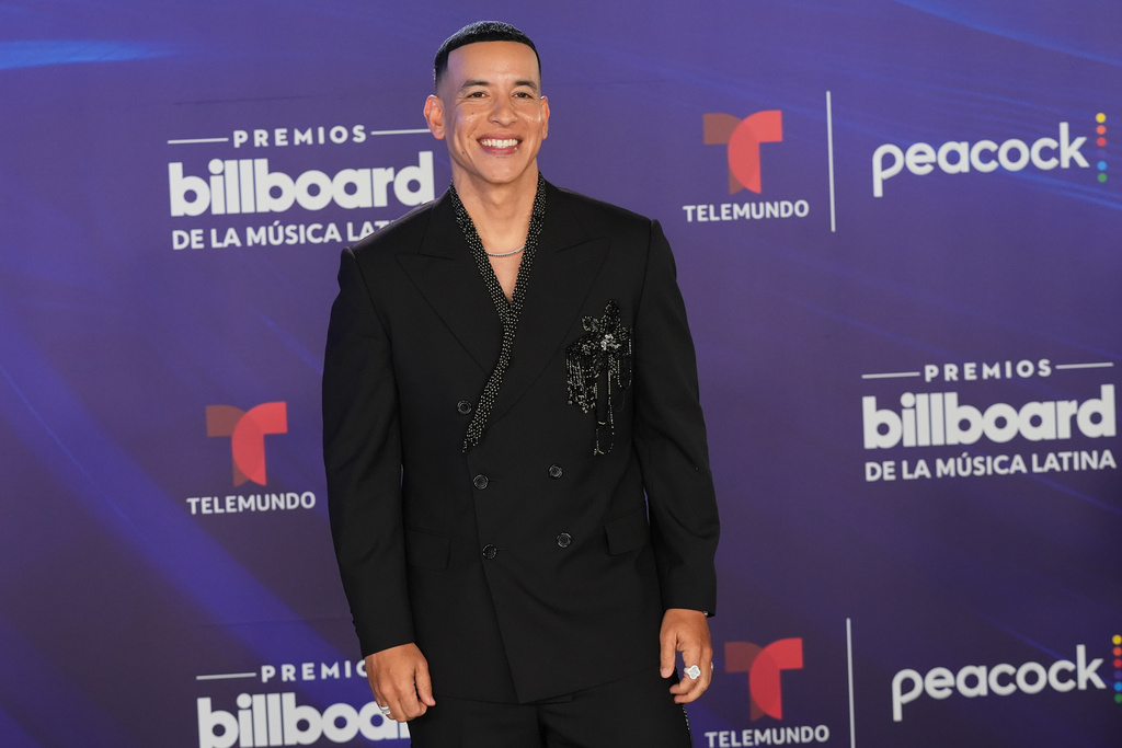 Bizarrap, Daddy Yankee to headline halftime show at NFL’s first-ever game in Spain Bizarrap, Daddy Yankee to headline halftime show at NFL’s first-ever game in Spain