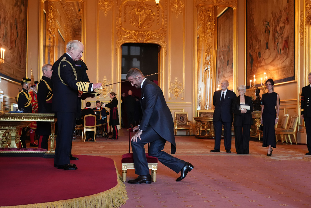 Bend a knee like Beckham: Soccer star is knighted by King Charles III Bend a knee like Beckham: Soccer star is knighted by King Charles III