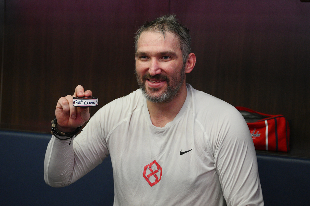 Alex Ovechkin scores his 900th NHL goal with the Washington Capitals