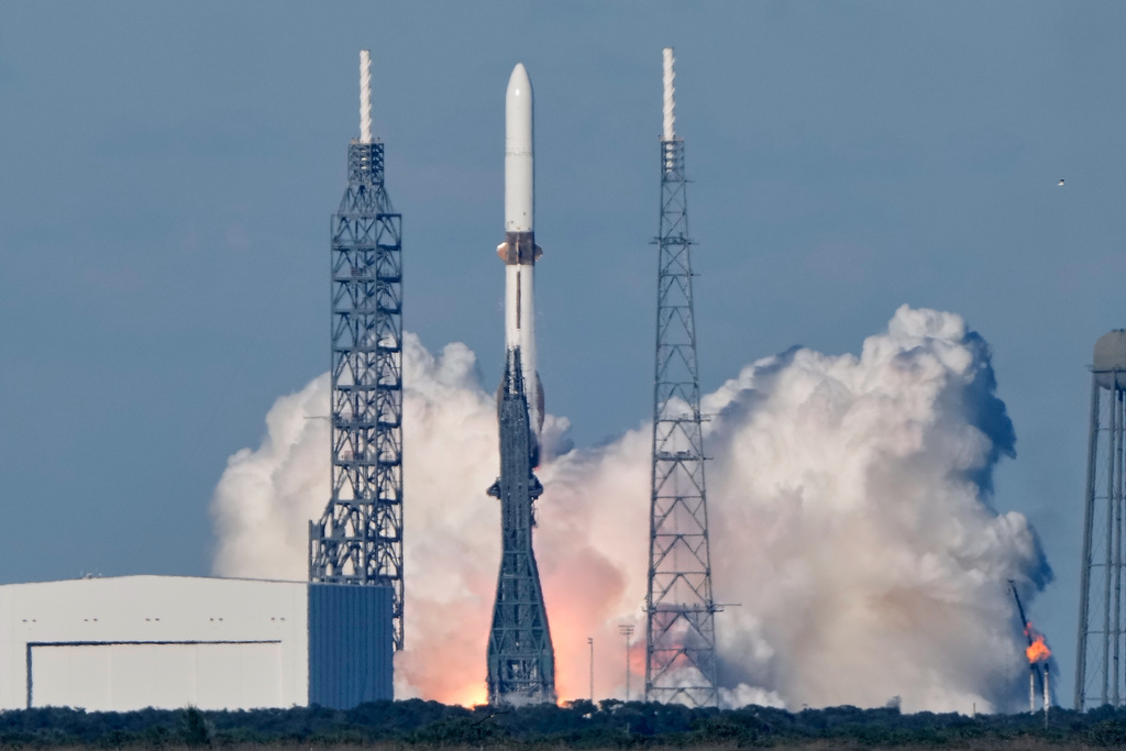 Blue Origin launches huge rocket carrying twin NASA spacecraft to Mars Blue Origin launches huge rocket carrying twin NASA spacecraft to Mars