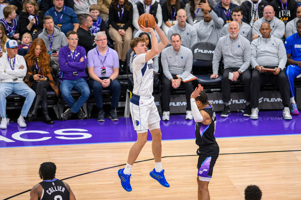 Cooper Flagg becomes youngest player to score 42 points but laments Mavericks’ overtime loss to Jazz Cooper Flagg becomes youngest player to score 42 points but laments Mavericks’ overtime loss to Jazz