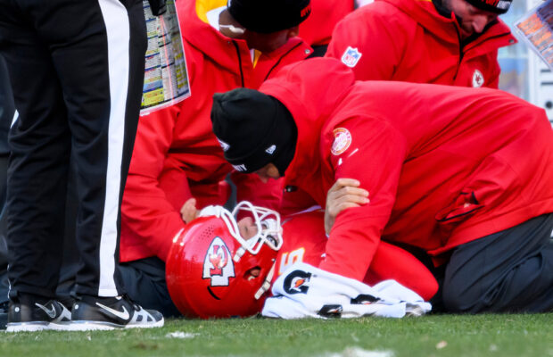 Chiefs’ Patrick Mahomes begins rehab after knee surgery with eye on Week 1 return in 2026