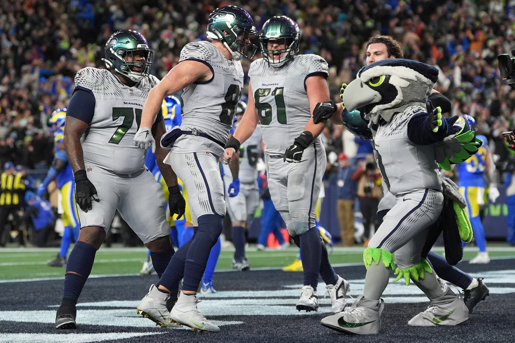 Seahawks overcome 16-point deficit to stun Rams 38-37 in OT in NFC West showdown