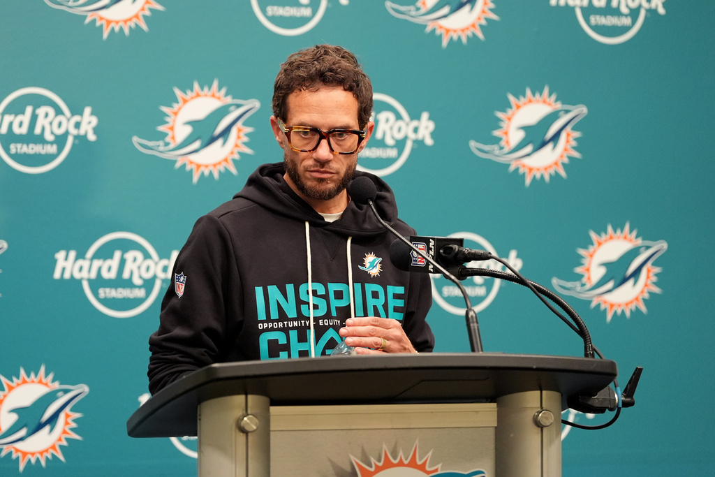Dolphins fire Mike McDaniel, the quirky, inventive coach who they once viewed as their future Dolphins fire Mike McDaniel, the quirky, inventive coach who they once viewed as their future
