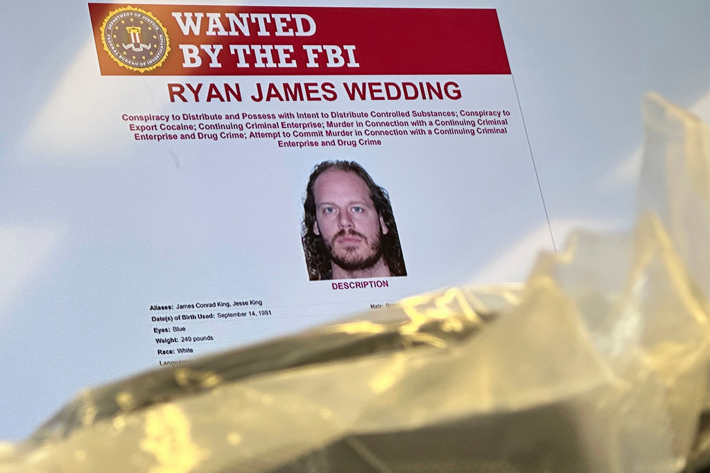 Former Olympic snowboarder on FBI’s most-wanted list is arrested in Mexico, faces drug charges Former Olympic snowboarder on FBI’s most-wanted list is arrested in Mexico, faces drug charges