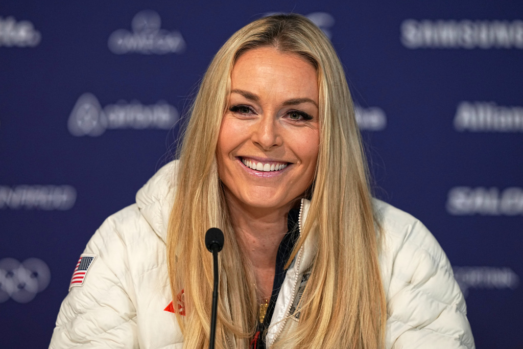 Lindsey Vonn is ‘confident’ she can race at Olympics despite ruptured ACL in left knee Lindsey Vonn is ‘confident’ she can race at Olympics despite ruptured ACL in left knee