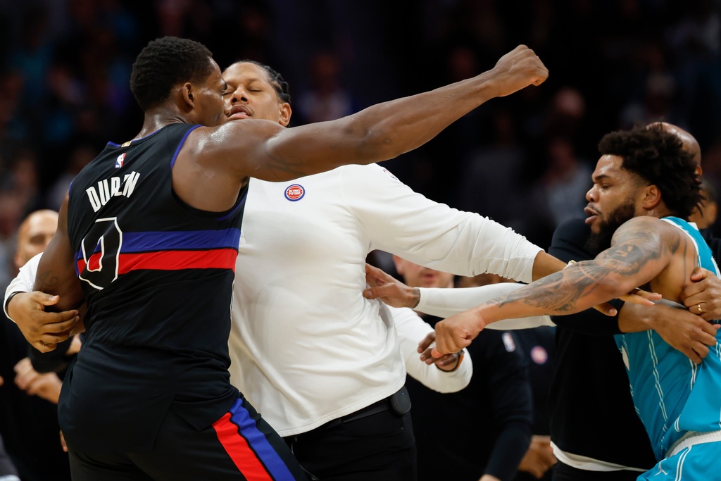 Four players ejected after Pistons and Hornets tussle in physical game won by Detroit