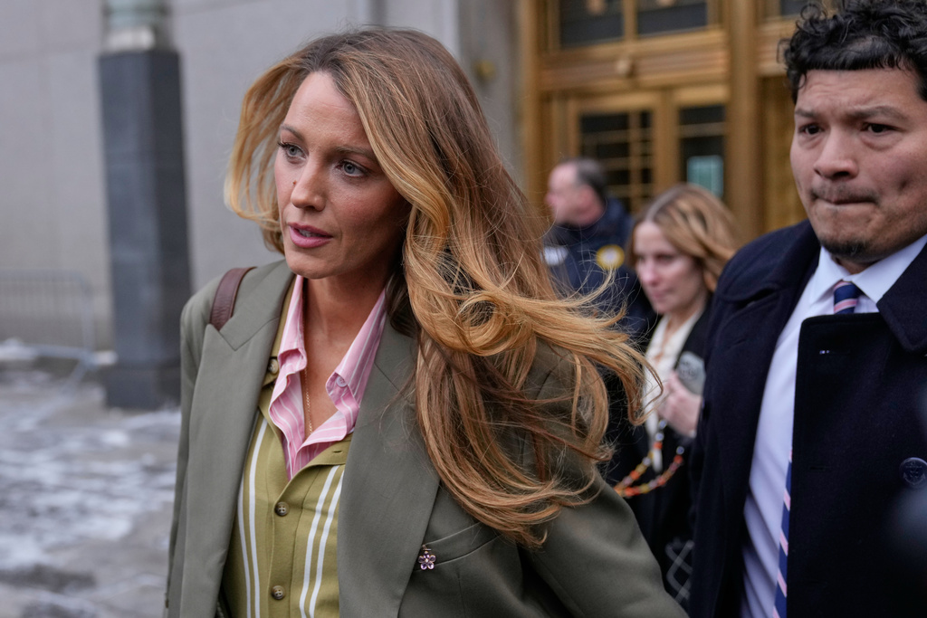 Actor Blake Lively and director Justin Baldoni go to New York in required effort to avoid trial