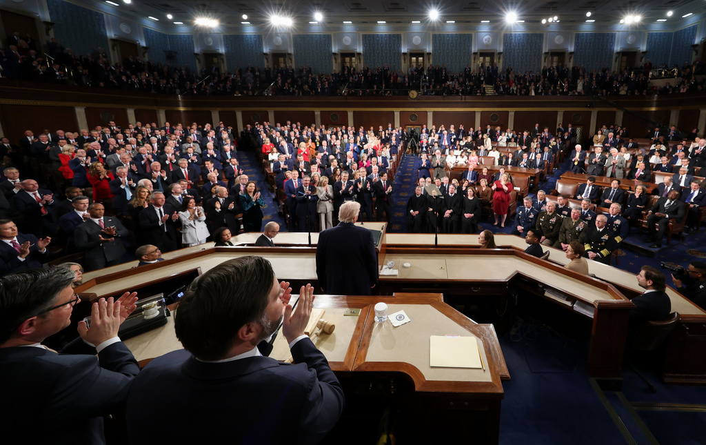 Takeaways from Trump’s address: Sales mode on economy, heavy on patriotism, dark turn on Democrats Takeaways from Trump’s address: Sales mode on economy, heavy on patriotism, dark turn on Democrats