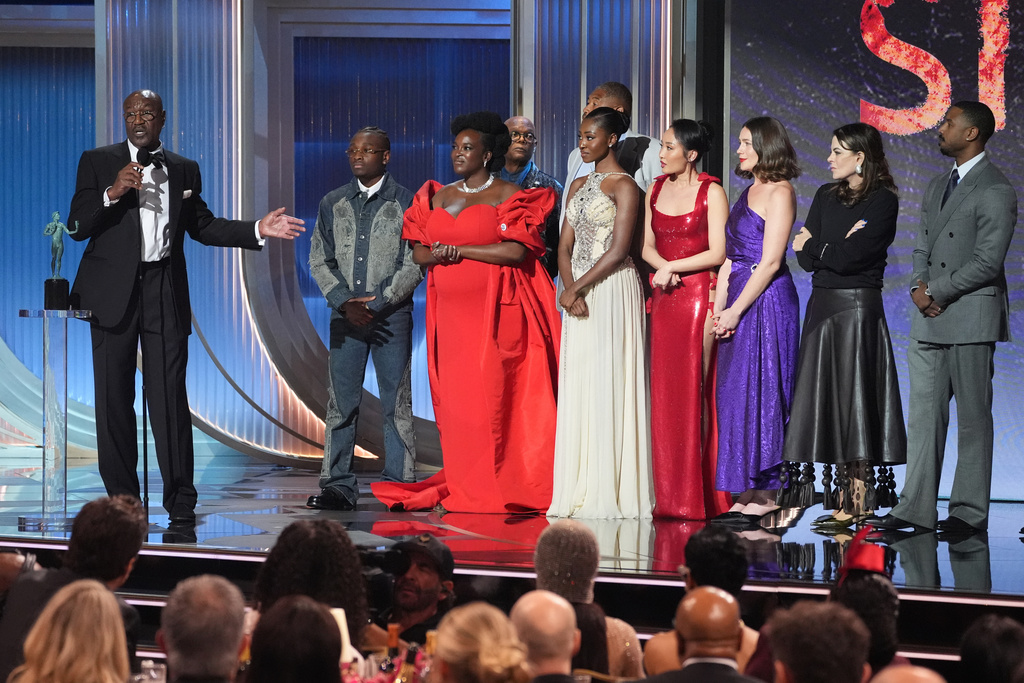 ‘Sinners’ takes top prize at the Actor Awards, setting up an Oscar showdown ‘Sinners’ takes top prize at the Actor Awards, setting up an Oscar showdown