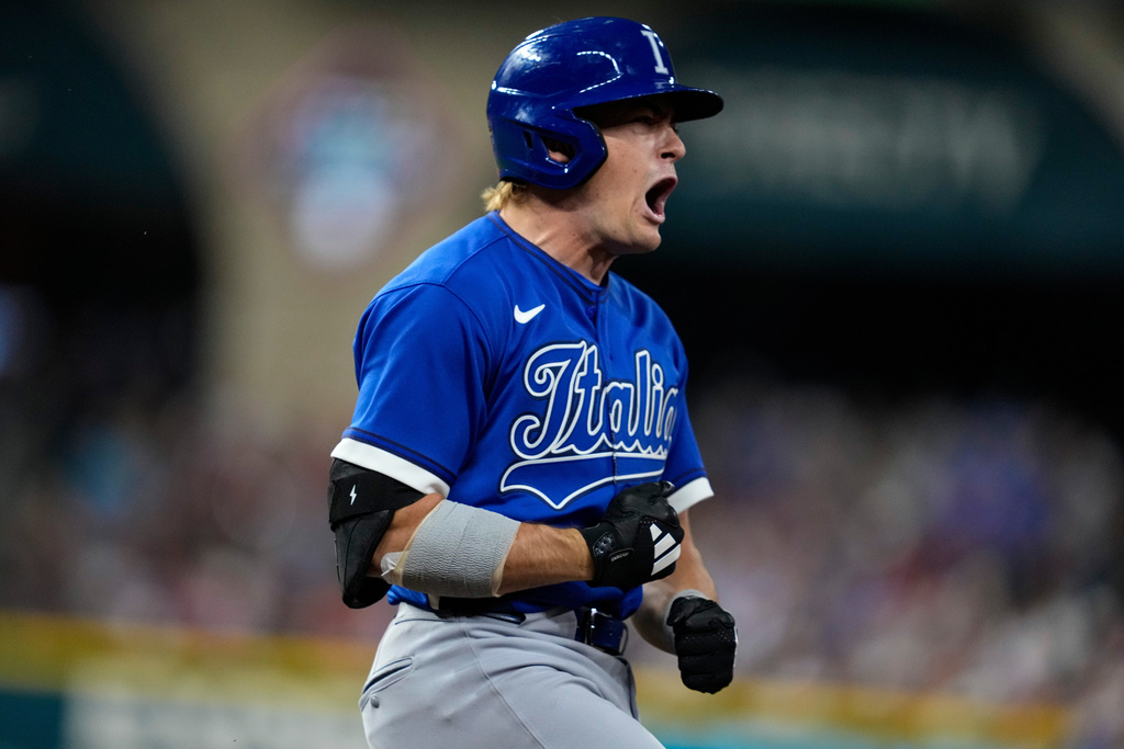 Italy stuns the US 8-6 in World Baseball Classic, leaving the Americans needing help to advance