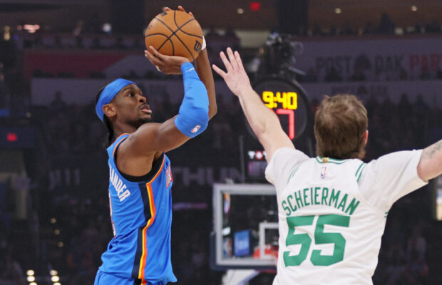 Shai Gilgeous-Alexander scores 20 points for 127th straight game, breaking Wilt Chamberlain’s record