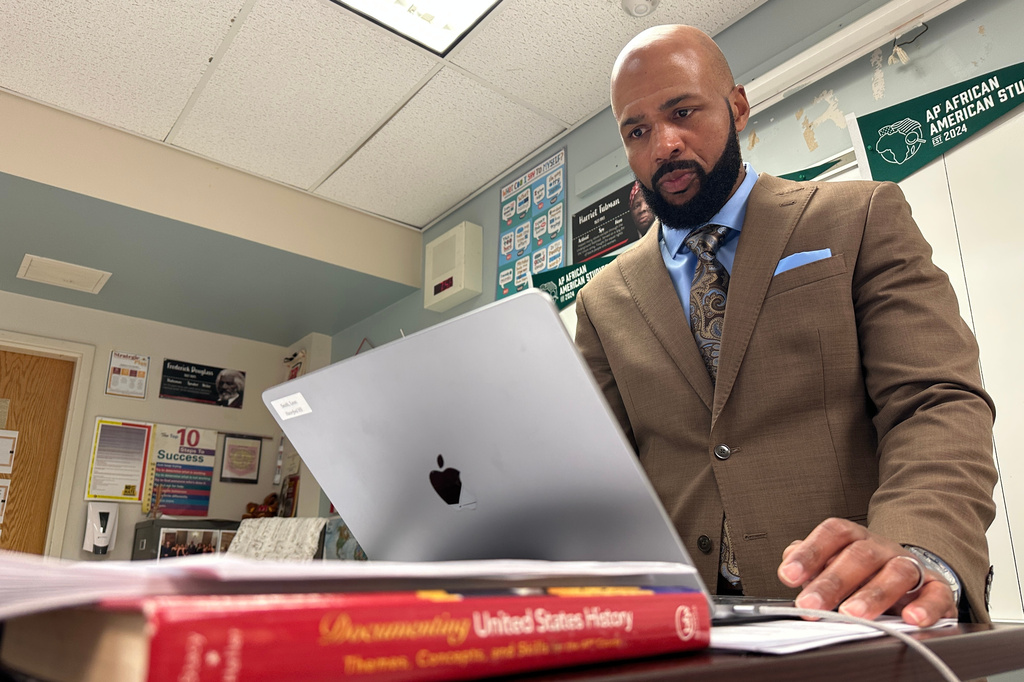 Pennsylvania high school history instructor named nation’s Teacher of the Year