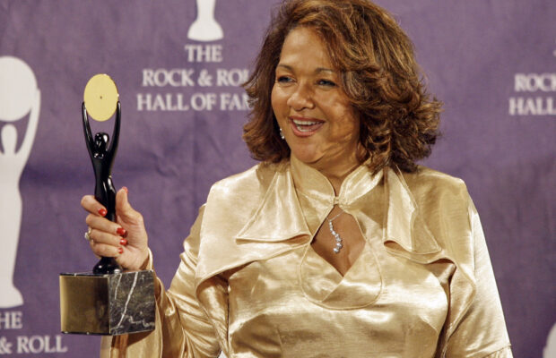 Nedra Talley Ross, the last surviving member of the 1960s bee-hived pop band the Ronettes, dies