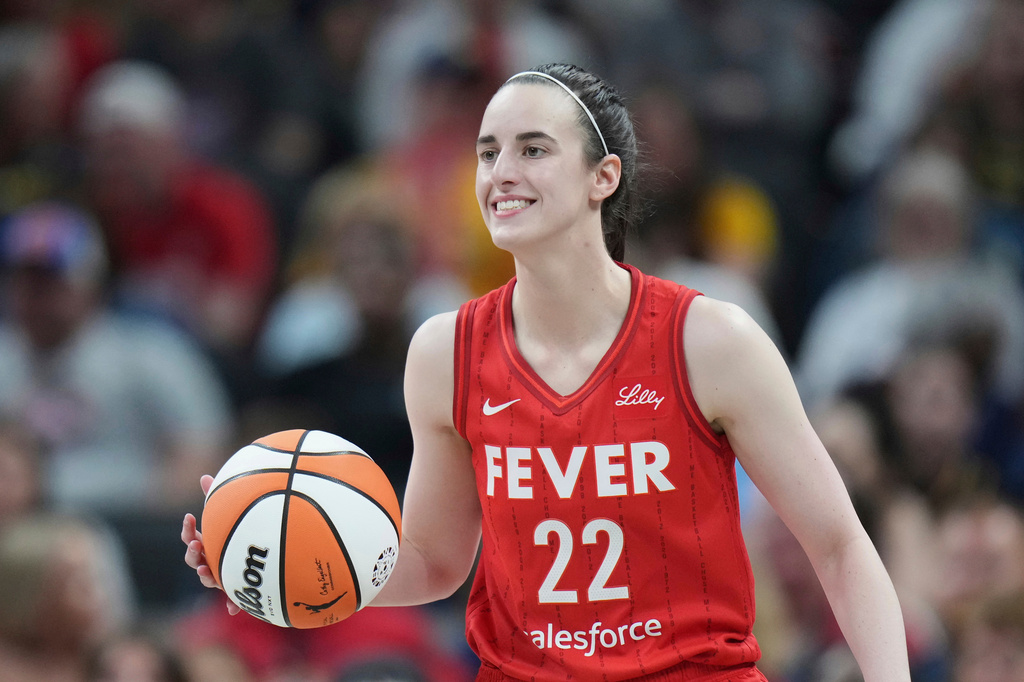 Caitlin Clark scores 21 points, gives the Fever a brief scare in her 1st home game in 9 months