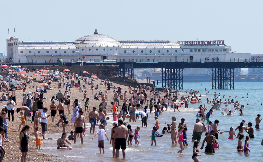 Exceptionally early heat wave shatters records and brings deaths in Europe