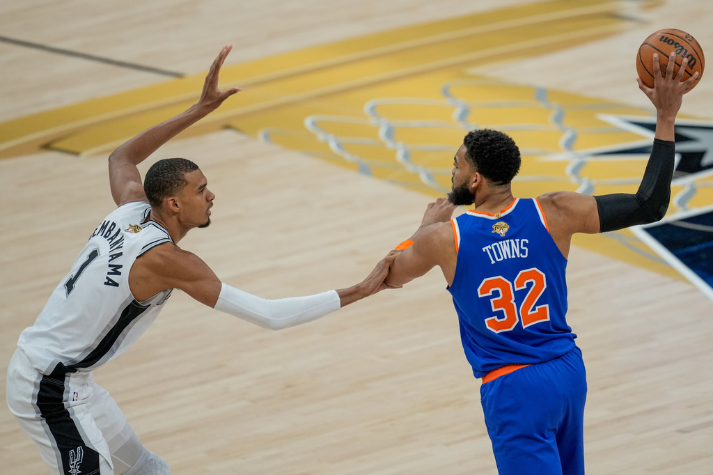 Spurs-Knicks Game 3 of the NBA Finals is a hot ticket with the potential for a wild scene
