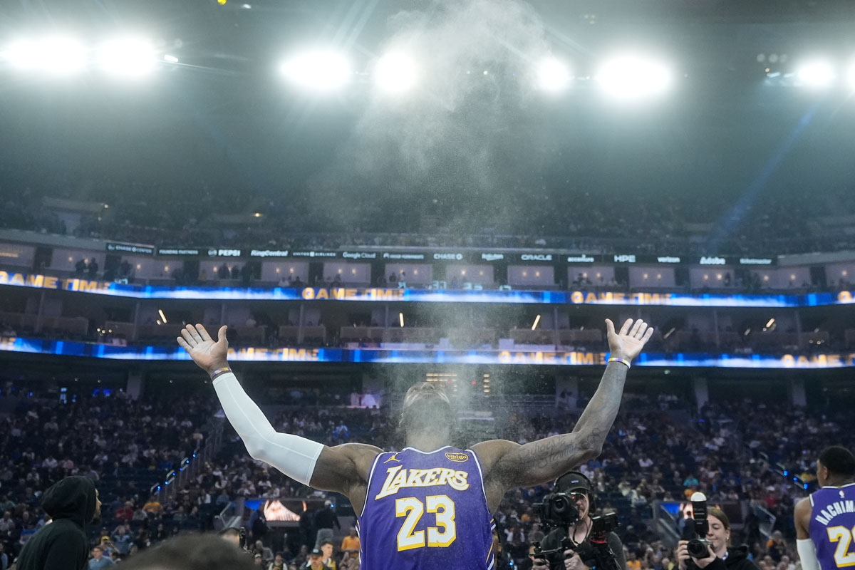 LeBron James scheduled to speak Thursday at Fanatics Fest in NYC, as NBA waits to hear his plans LeBron James scheduled to speak Thursday at Fanatics Fest in NYC, as NBA waits to hear his plans