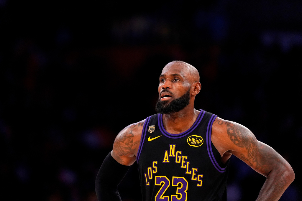LeBron James is heading to the Philadelphia 76ers, saying it will be his ‘last decision’ LeBron James is heading to the Philadelphia 76ers, saying it will be his ‘last decision’