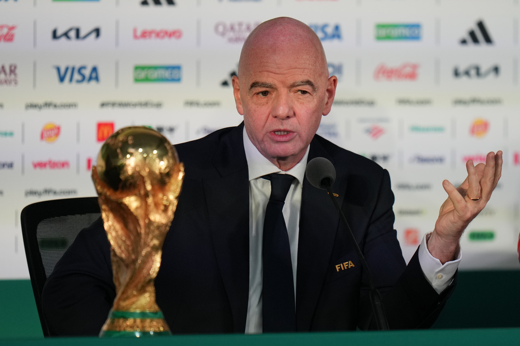 Pressure rises on Infantino and FIFA’s World Cup investor plan as adviser resigns and Asia opposes Pressure rises on Infantino and FIFA’s World Cup investor plan as adviser resigns and Asia opposes