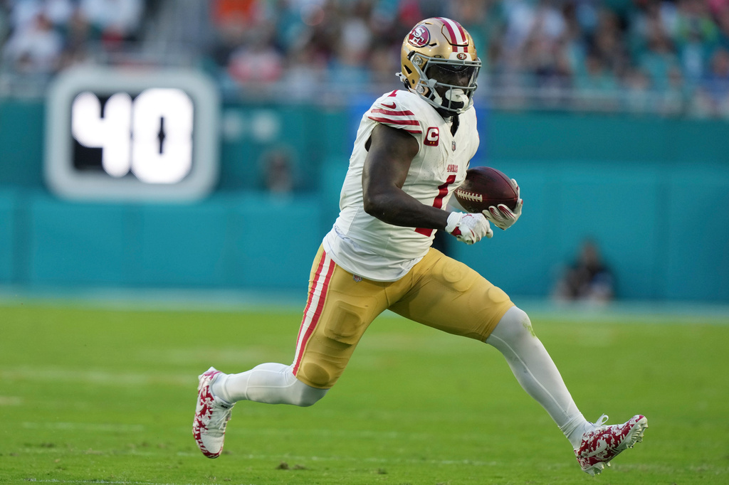 Deebo Samuel returns to the 49ers on a 1-year deal worth up to $7M, AP source says Deebo Samuel returns to the 49ers on a 1-year deal worth up to $7M, AP source says