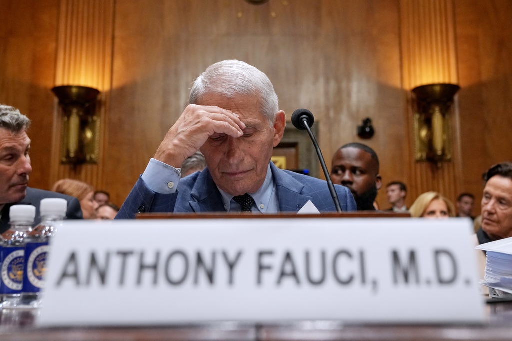 Senate committee votes to hold Fauci in contempt for refusing to answer COVID questions Senate committee votes to hold Fauci in contempt for refusing to answer COVID questions