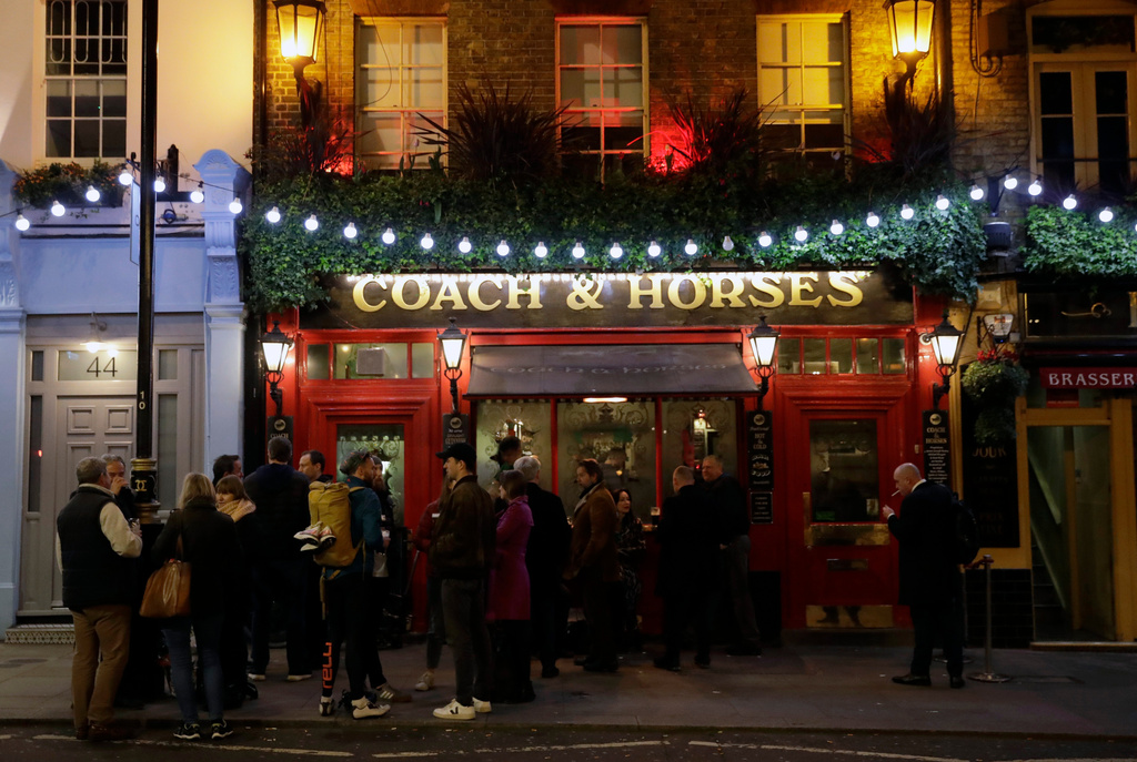 Plan to limit ‘vertical drinking’ decried by pub landlords and UK politicians Plan to limit ‘vertical drinking’ decried by pub landlords and UK politicians