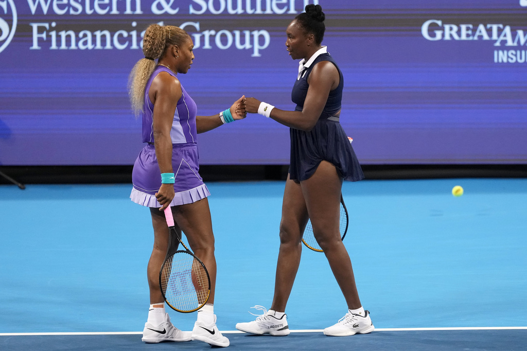 Serena and Venus Williams return to doubles and lose close match in Cincinnati Serena and Venus Williams return to doubles and lose close match in Cincinnati