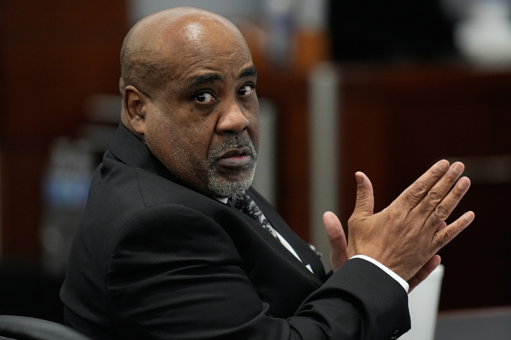 Prosecutors rest in Tupac Shakur murder trial, putting Duane Davis’ defense up next Prosecutors rest in Tupac Shakur murder trial, putting Duane Davis’ defense up next