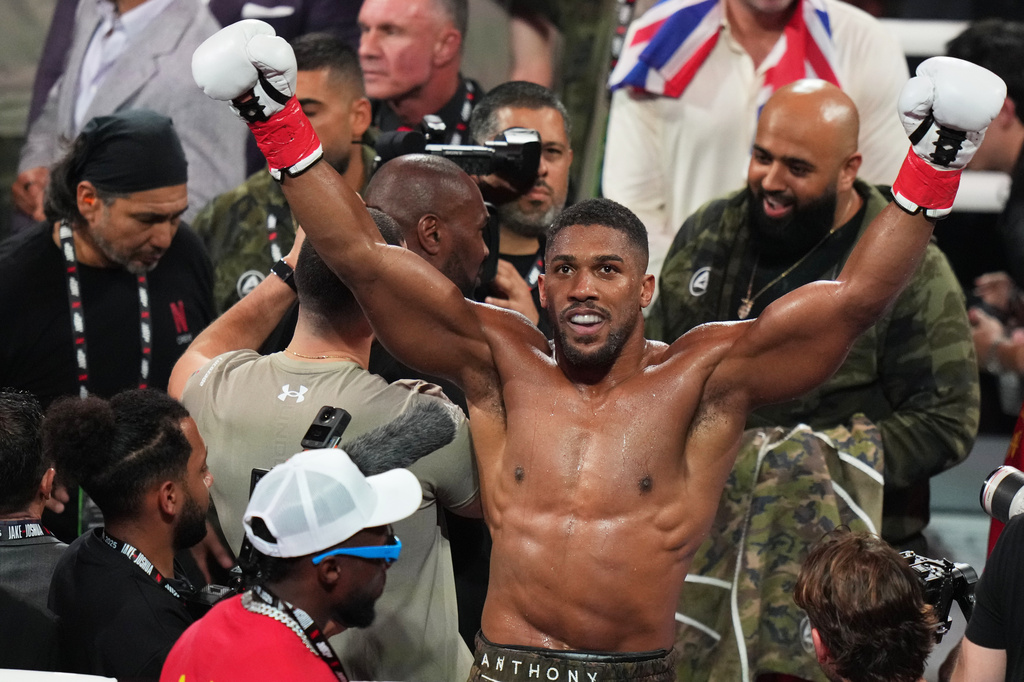Tyson Fury vs. Anthony Joshua fight set for December in Cardiff