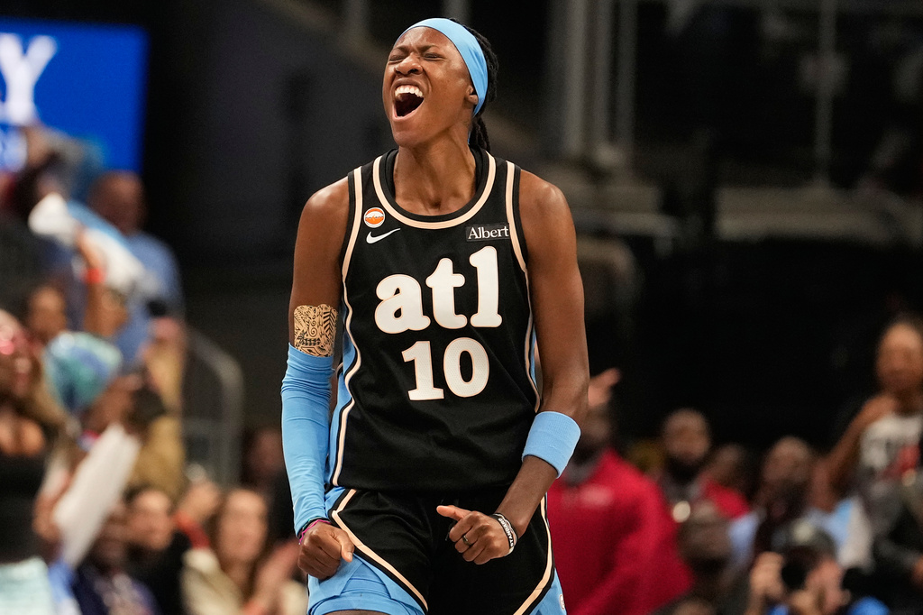 Atlanta Dream beat the Golden State Valkyries 97-71 for a 2-1 lead in the WNBA Finals Atlanta Dream beat the Golden State Valkyries 97-71 for a 2-1 lead in the WNBA Finals